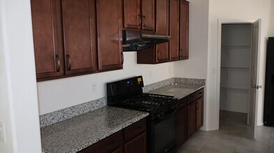 8776 Rio Andir Ave in Las Vegas, NV - Building Photo - Building Photo