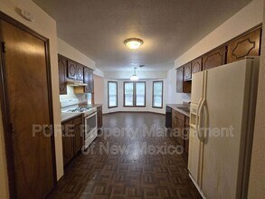 3812 Wilshire Dr in Farmington, NM - Foto de edificio - Building Photo