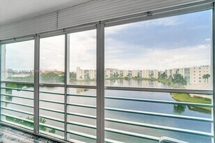 141 SE 3rd Ave in Dania Beach, FL - Building Photo