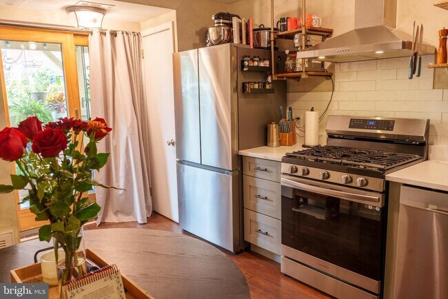 833 Kater St in Philadelphia, PA - Building Photo - Building Photo