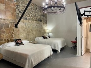 3704 San Bernardo Ave-Unit -3 in Laredo, TX - Building Photo - Building Photo