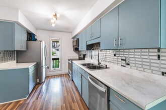 3606 Top of the Pines Ct in Raleigh, NC - Building Photo - Building Photo