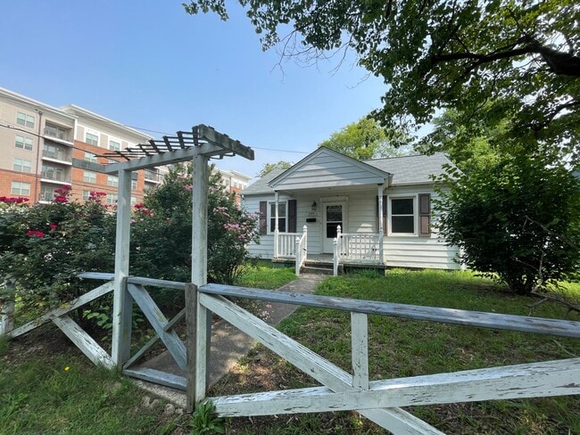 1100 Goddin St in Richmond, VA - Building Photo - Building Photo