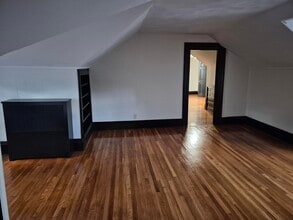 126 W Wyoming Ave in Melrose, MA - Foto de edificio - Building Photo