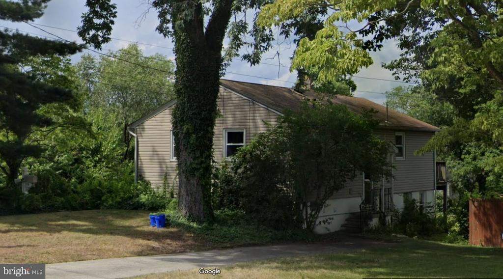 219 Hamilton Rd in Glassboro, NJ - Building Photo