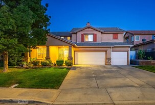 38442 Wakefield Pl in Palmdale, CA - Building Photo