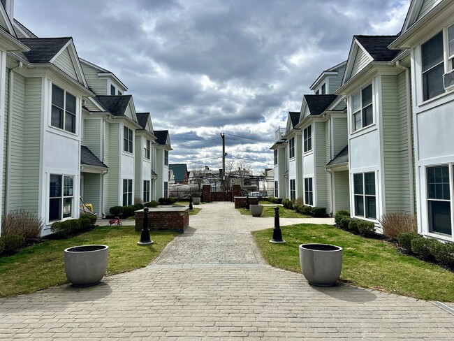 14 Haviland St in Norwalk, CT - Building Photo - Building Photo