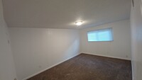 2605 Chester Dr, Unit A and C in Modesto, CA - Building Photo - Building Photo