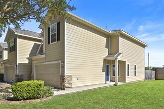 15819 Misty Loch Ln in Houston, TX - Building Photo - Building Photo