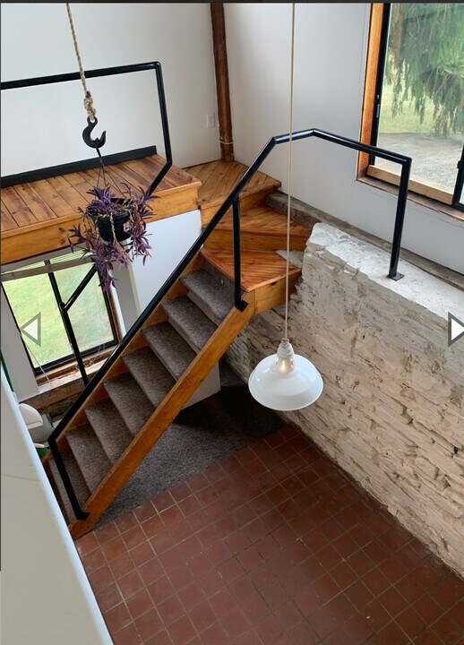 1048 Danby Rd in Ithaca, NY - Building Photo