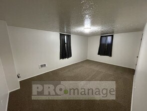 245 I St in Idaho Falls, ID - Foto de edificio - Building Photo