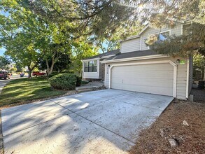 3750 E Euclid Ave in Centennial, CO - Building Photo - Building Photo