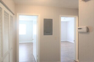 671 Holyoke Ct in Tallahassee, FL - Building Photo