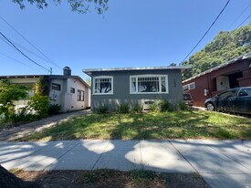 2309 Derby St in Berkeley, CA - Building Photo