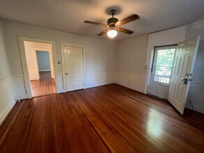 1425 W Academy St, Unit UP in Winston-Salem, NC - Foto de edificio - Building Photo