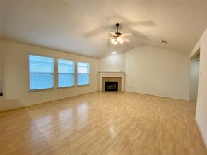 9414 Glendown Ln in Houston, TX - Building Photo - Building Photo