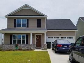 27 Hasty Point Rd in Port Wentworth, GA - Building Photo