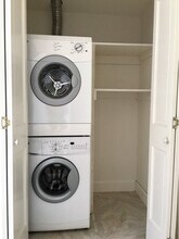 928 Los Robles Ave in Palo Alto, CA - Building Photo - Building Photo