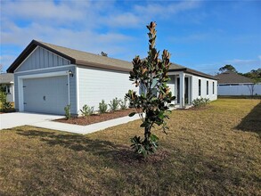 66 Rae Dr in Palm Coast, FL - Building Photo - Building Photo