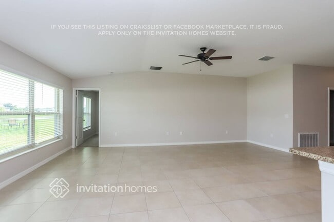 13224 Wildflower Meadow Dr in Riverview, FL - Building Photo - Building Photo