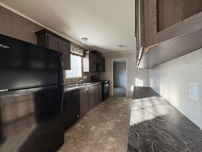 property at 12 E Manor St