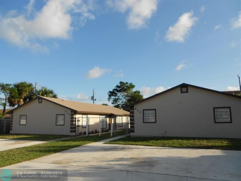 925 W 36th St-Unit -2 in West Palm Beach, FL - Foto de edificio