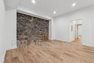 750 Cascade Pl SW in Atlanta, GA - Building Photo - Building Photo