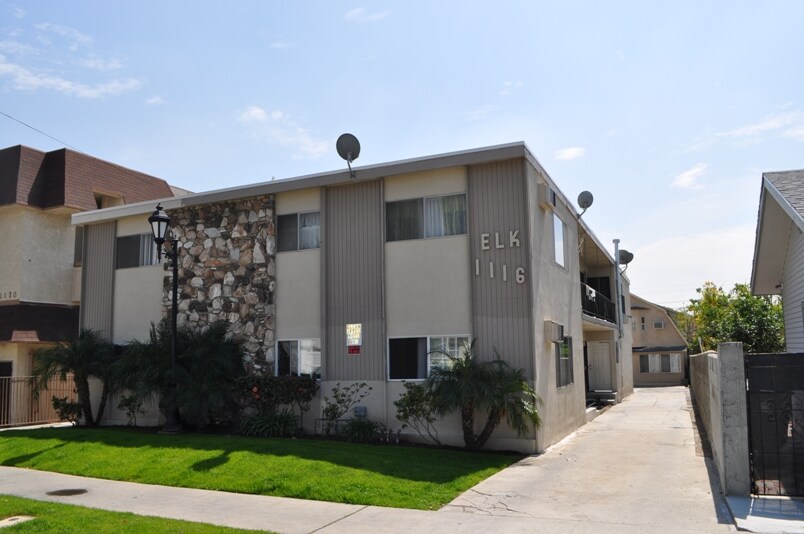 1116 E Elk Ave in Glendale, CA - Foto de edificio