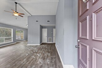 10031 Spotted Horse Dr in Houston, TX - Building Photo - Building Photo