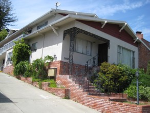 3867 Buell St in Oakland, CA - Building Photo - Building Photo