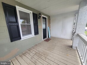 235 Millwood Ave in Winchester, VA - Building Photo - Building Photo