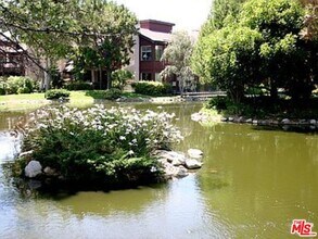 4105 Summertime Ln in Culver City, CA - Building Photo - Building Photo