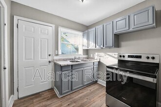 1137 Skyview Rd in Charlotte, NC - Building Photo - Building Photo