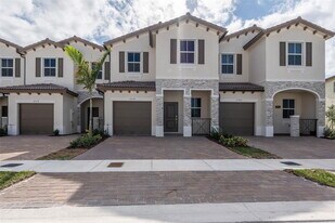 2510 SE 29th St in Homestead, FL - Building Photo