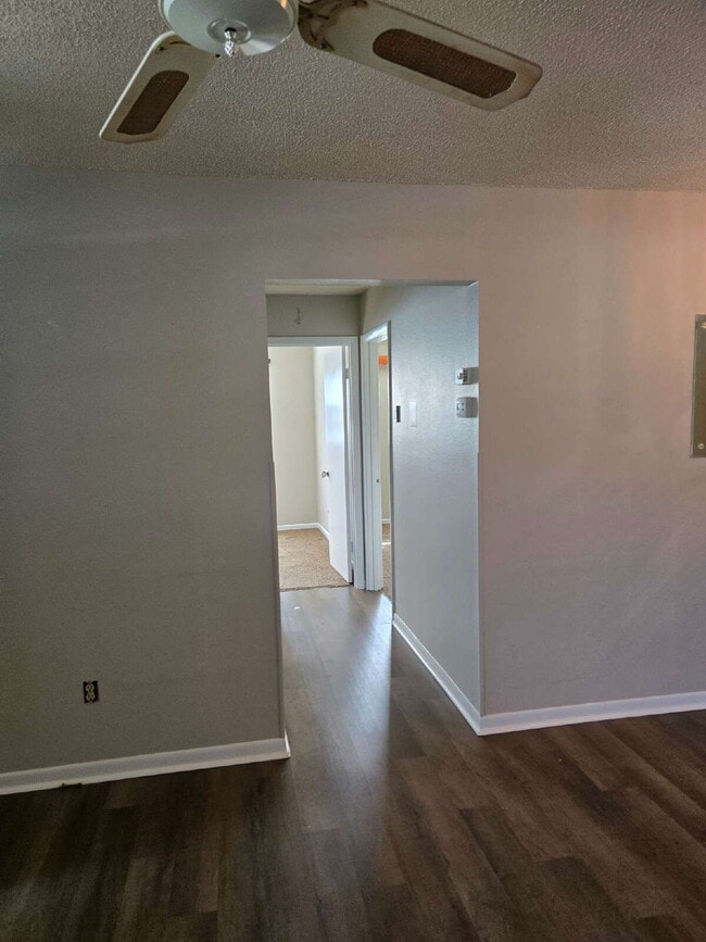 5143 Wellington Rd in Spring Hill, FL - Building Photo - Building Photo