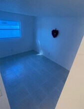 3004 Oaklawn Ave in Largo, FL - Building Photo - Building Photo