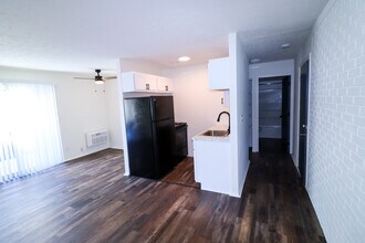 Arborstone Apartments in Cincinnati, OH - Foto de edificio - Building Photo