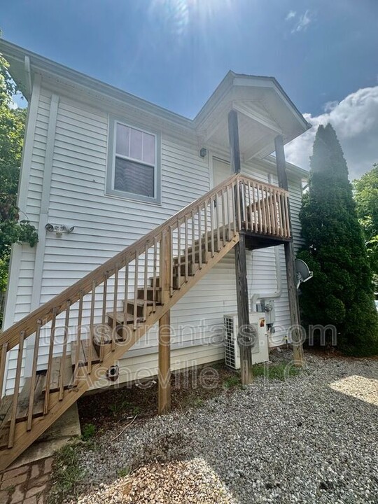 3 Rosemont Ct in Asheville, NC - Building Photo