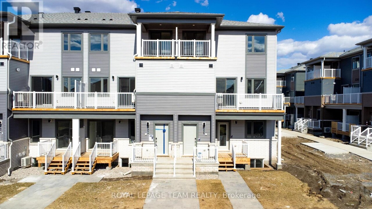 920 Parnian Private in Ottawa, ON - Building Photo