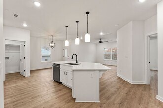 18 Dumfries Ln in Bella Vista, AR - Building Photo - Building Photo