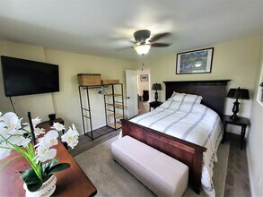 42-102 Aleka Pl in Kailua, HI - Building Photo - Building Photo