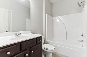 5530 Mirror Lake Dr in Cumming, GA - Building Photo - Building Photo