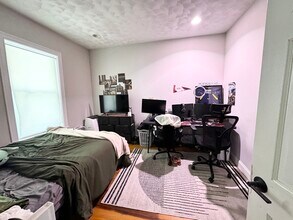 157 E Cottage St, Unit 157 East Cottage 31 in Boston, MA - Foto de edificio - Building Photo