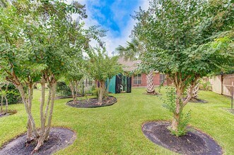 2610 Shady Springs Ct in Pearland, TX - Foto de edificio - Building Photo