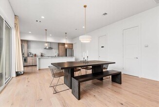 5203 Texas St in Houston, TX - Building Photo - Building Photo