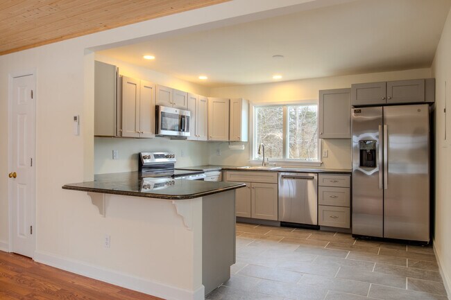 7121 Quaker Neck Rd in Chestertown, MD - Foto de edificio - Building Photo