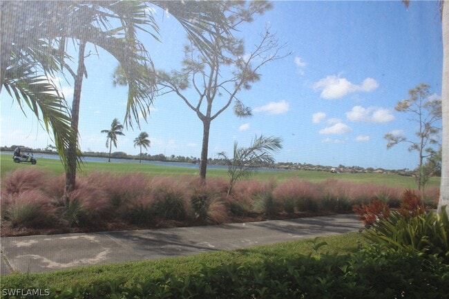 10044 Siesta Bay Dr in Naples, FL - Building Photo - Building Photo