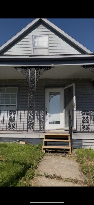 1720 Winchester Ave in Kansas City, MO - Building Photo