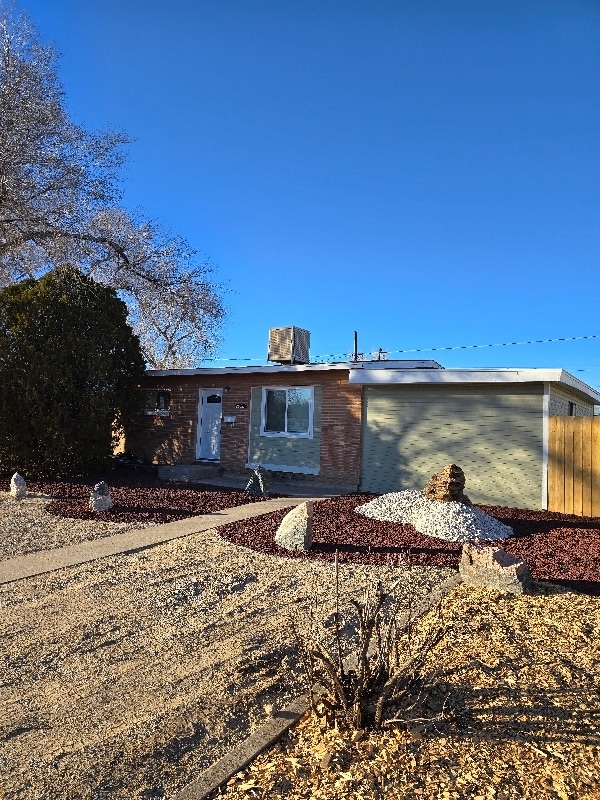 property at 2020 Mesa Ave