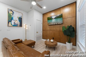 120 E Magnolia Ave in San Antonio, TX - Building Photo - Building Photo